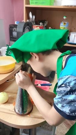 й