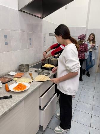 Й