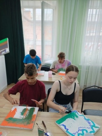 н