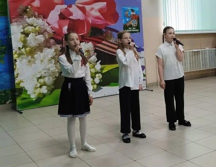 н