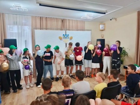 н