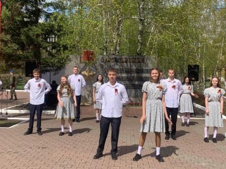 Й