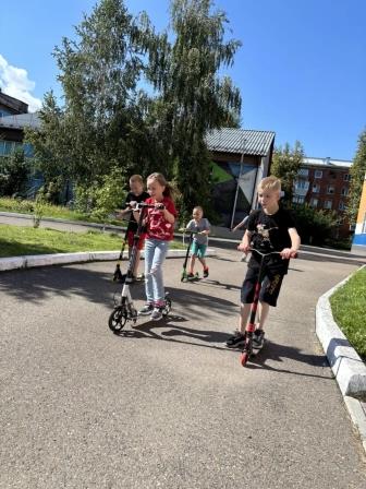 й