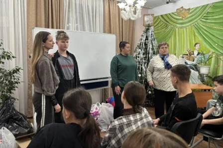 н