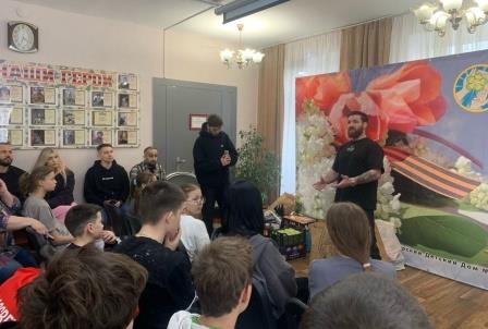 й