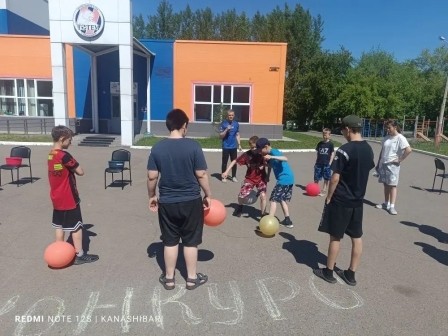 н