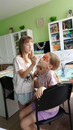 д